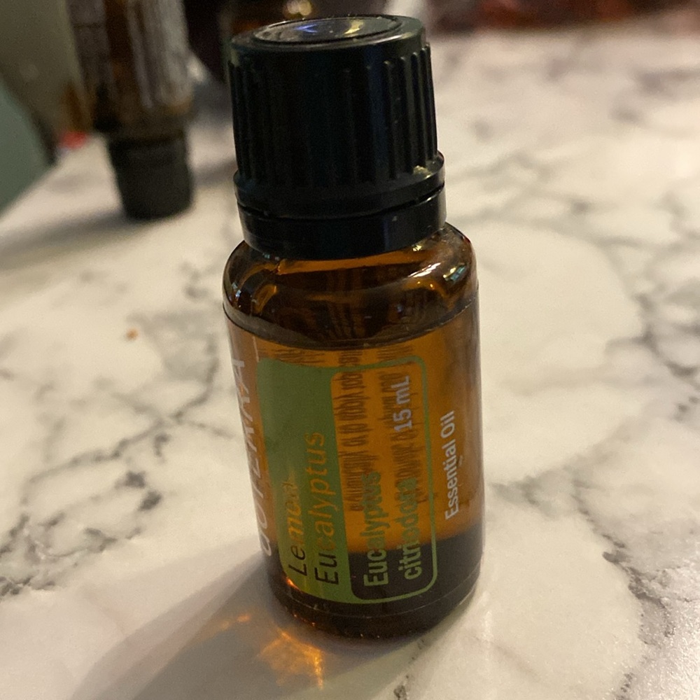 Doterra new sealed 15 ml lemon eucalyptus Bundle and save - Picture 2 of 3